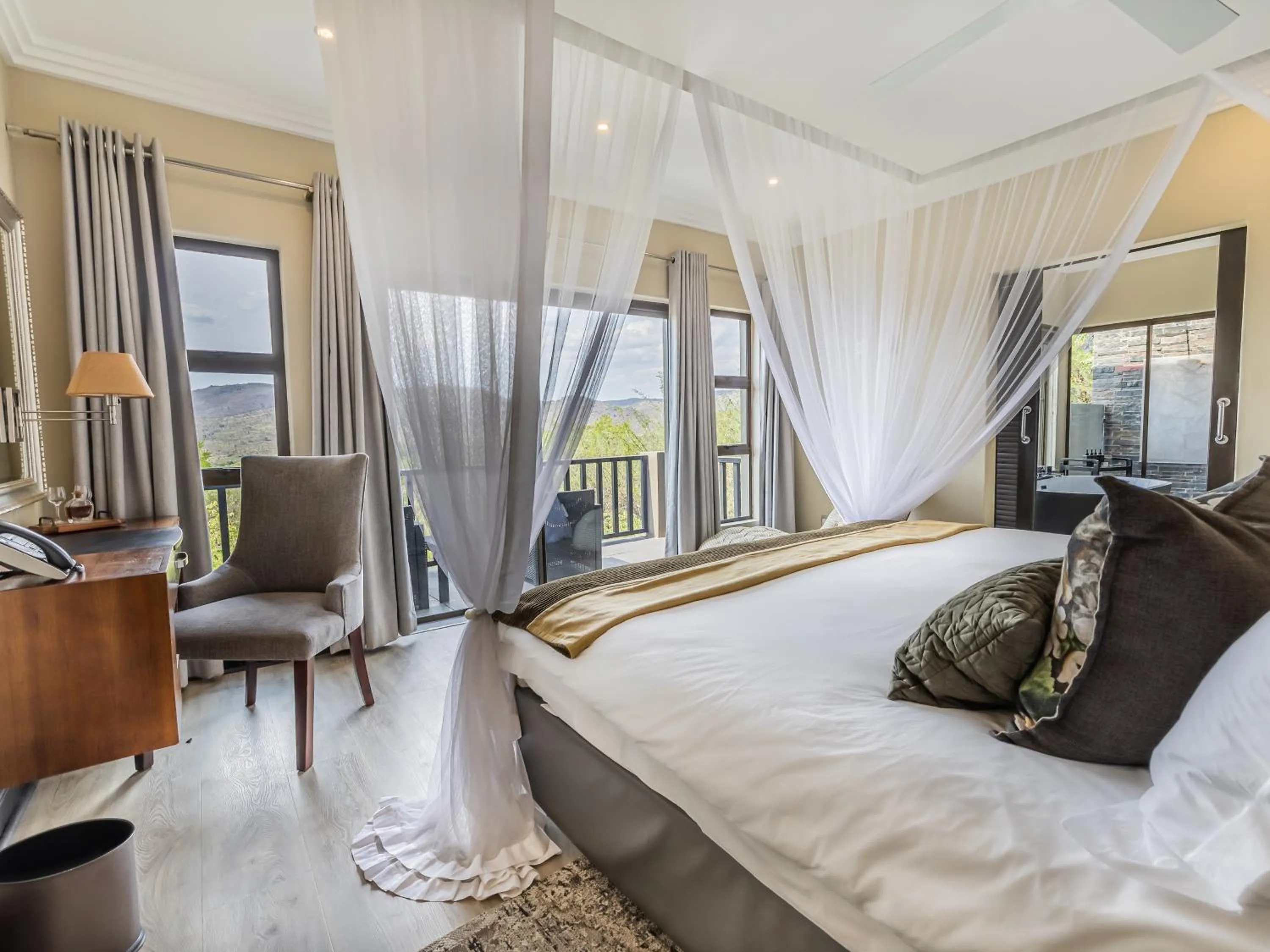 Bed in Shepherds Tree Game Reserve