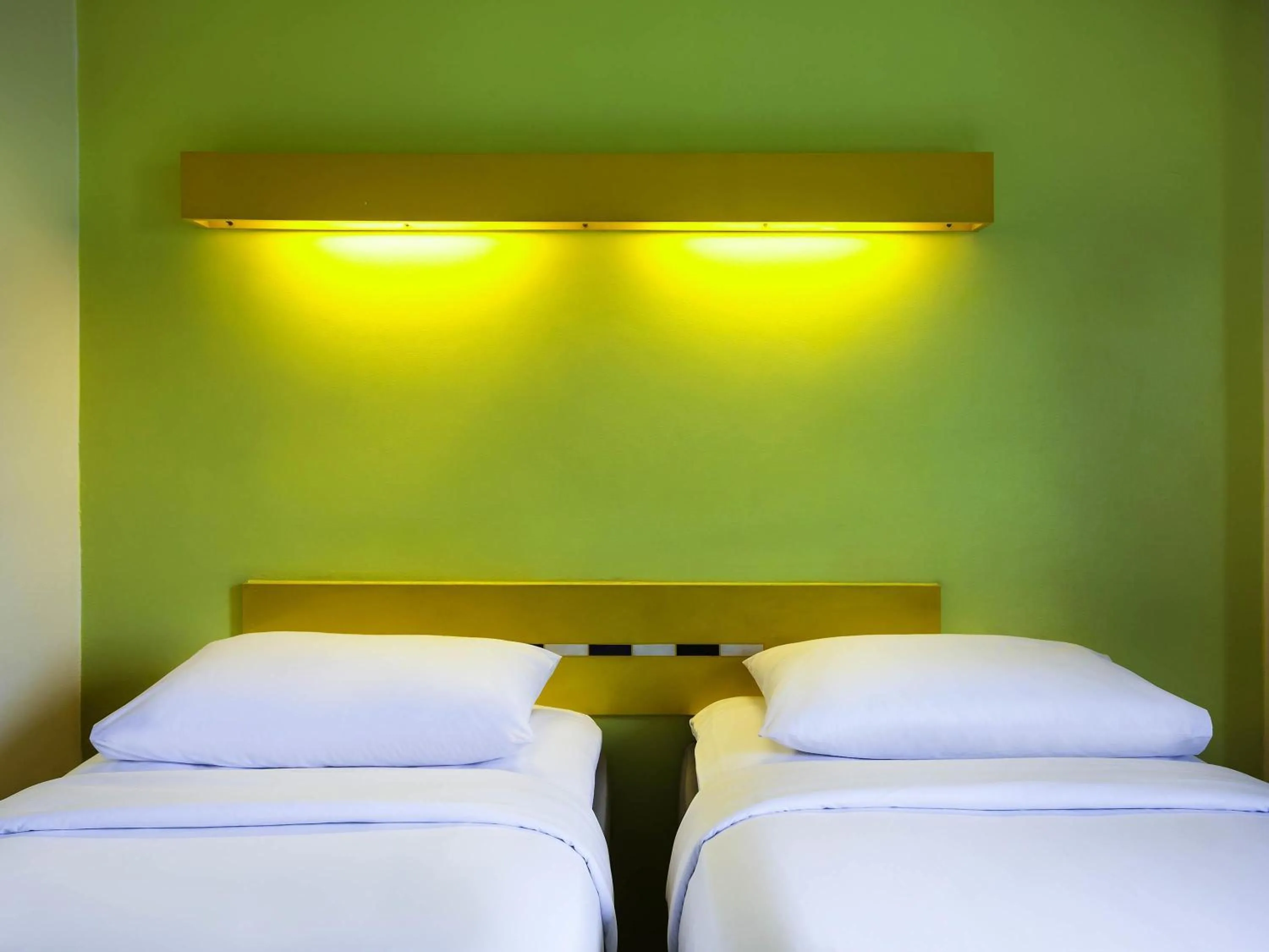 Bedroom, Bed in Ibis Budget Jakarta Menteng