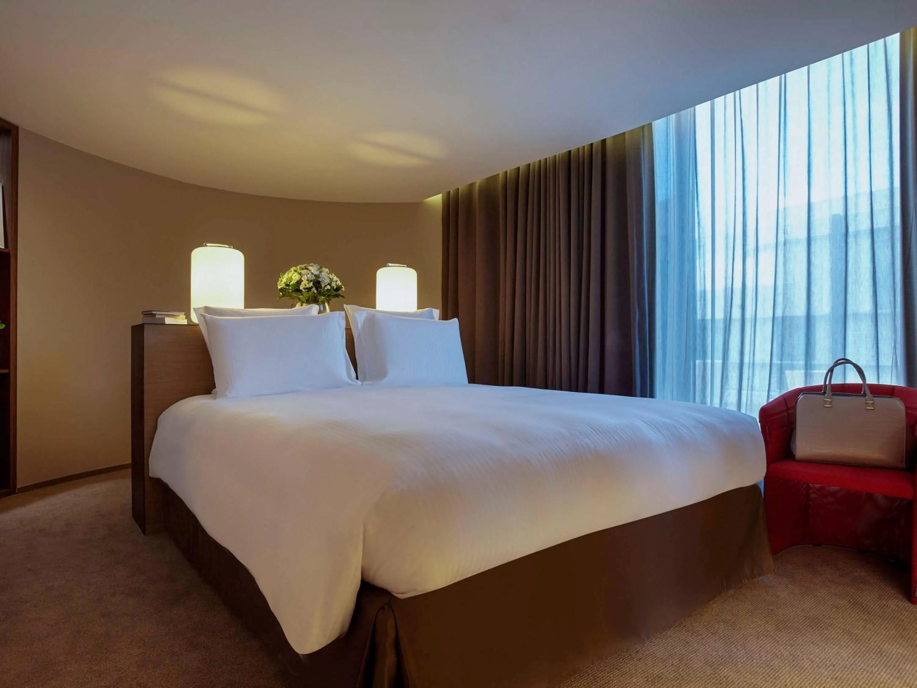 Bedroom, Bed in Pullman Paris Roissy Cdg Airport