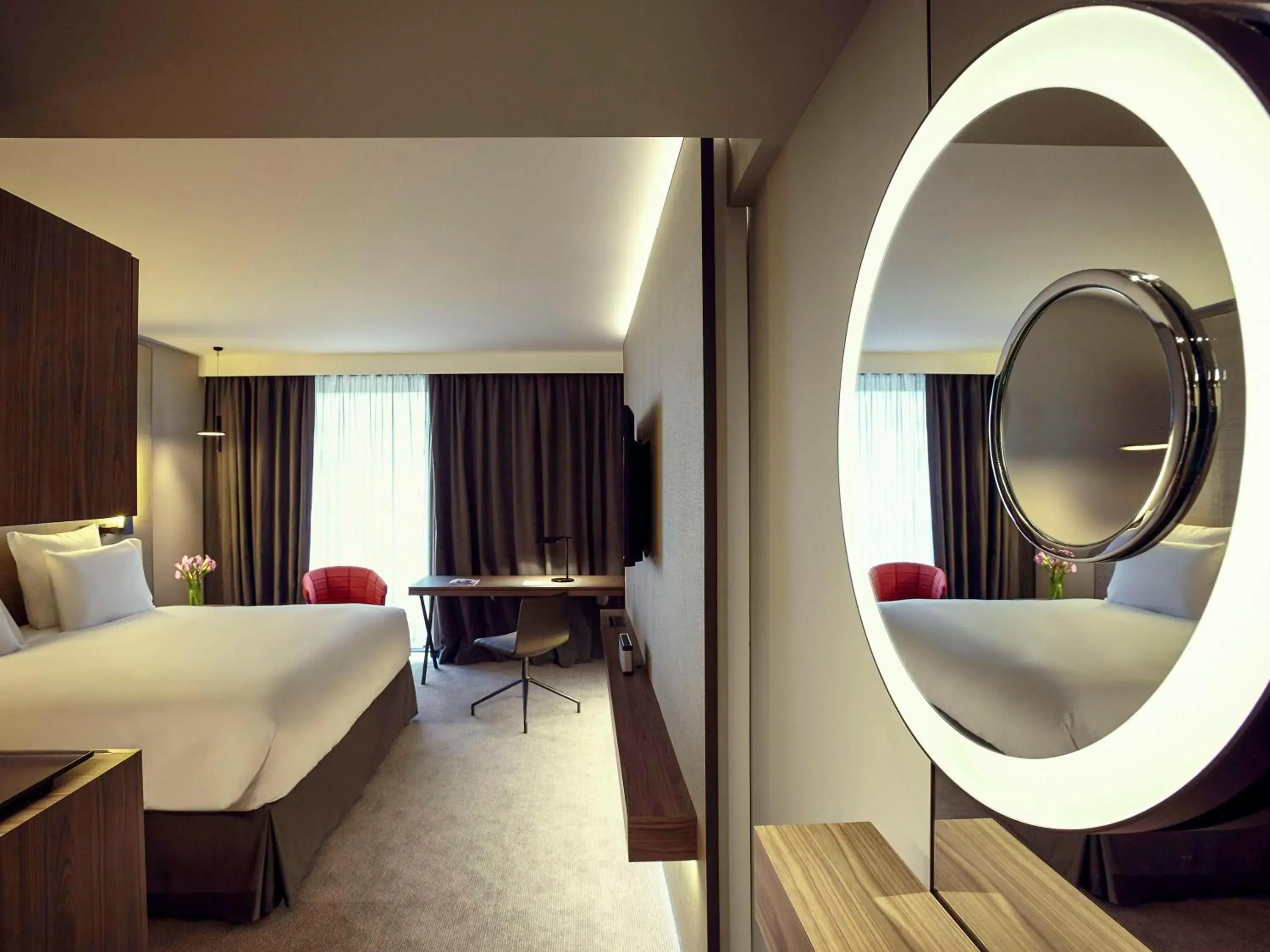 Bedroom, Bed in Pullman Paris Roissy Cdg Airport Bedroom, Bed in Pullman Paris Roissy Cdg Airport