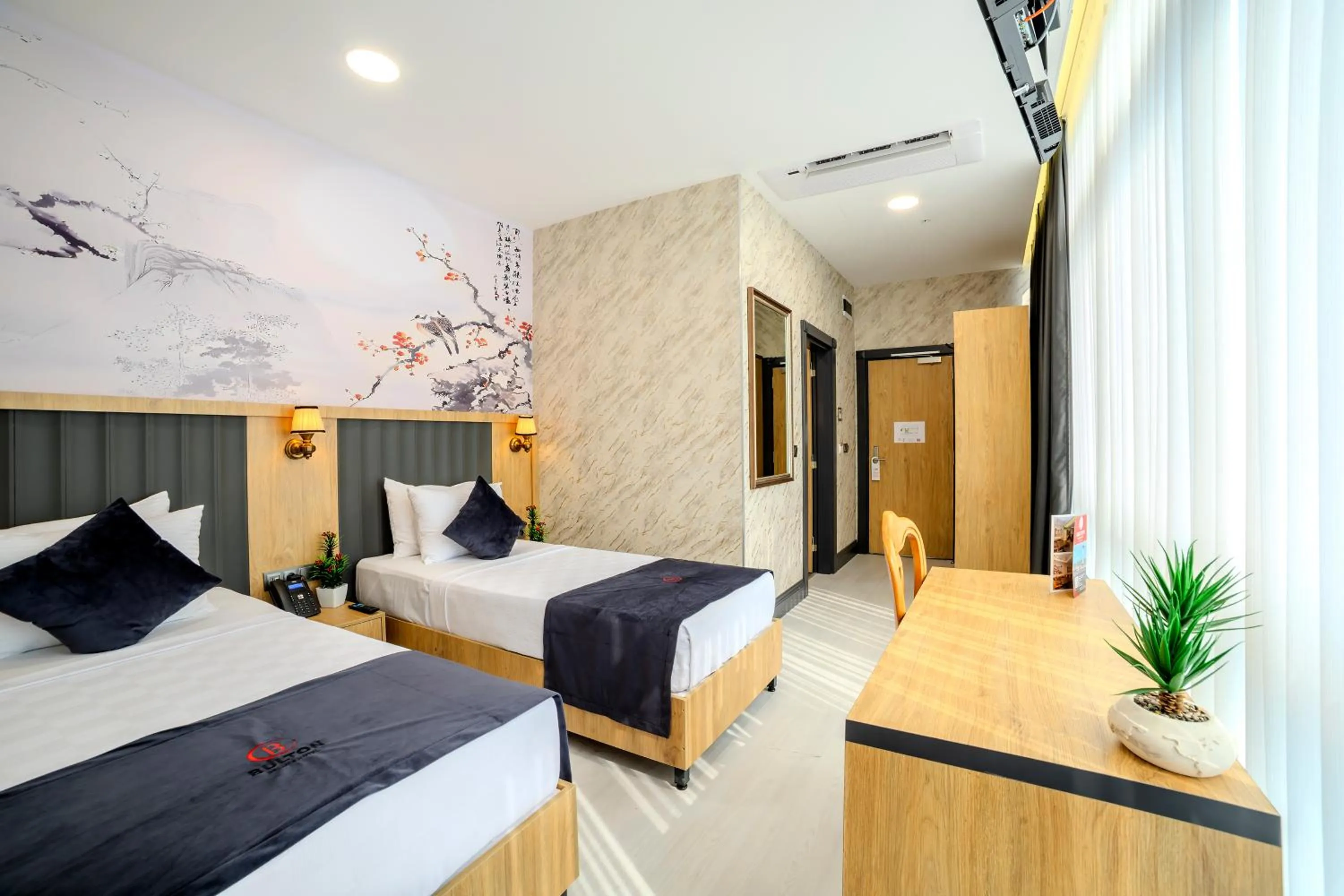 Photo of the whole room, Bed in Bulton Hotel Airport