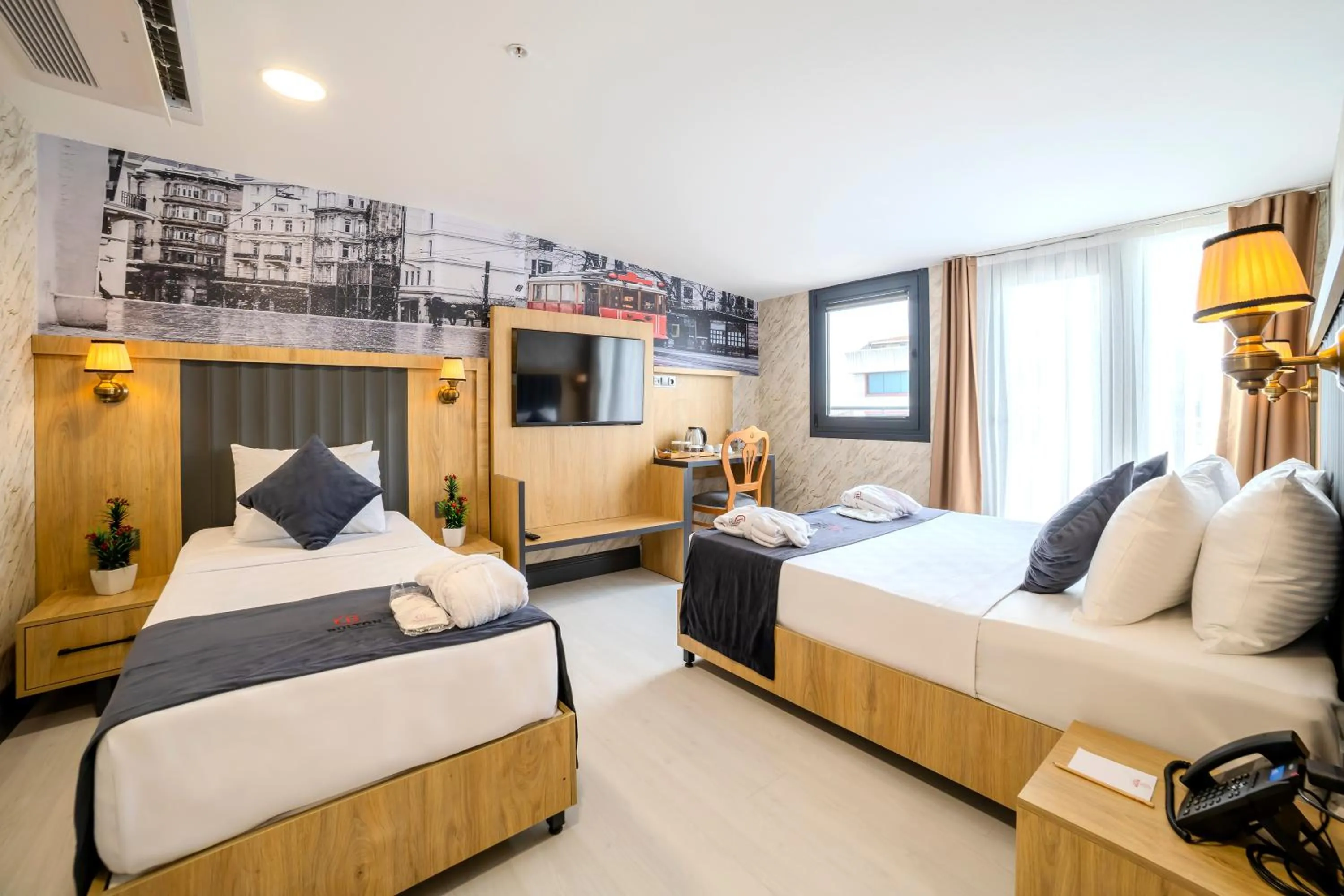 Photo of the whole room, Bed in Bulton Hotel Airport