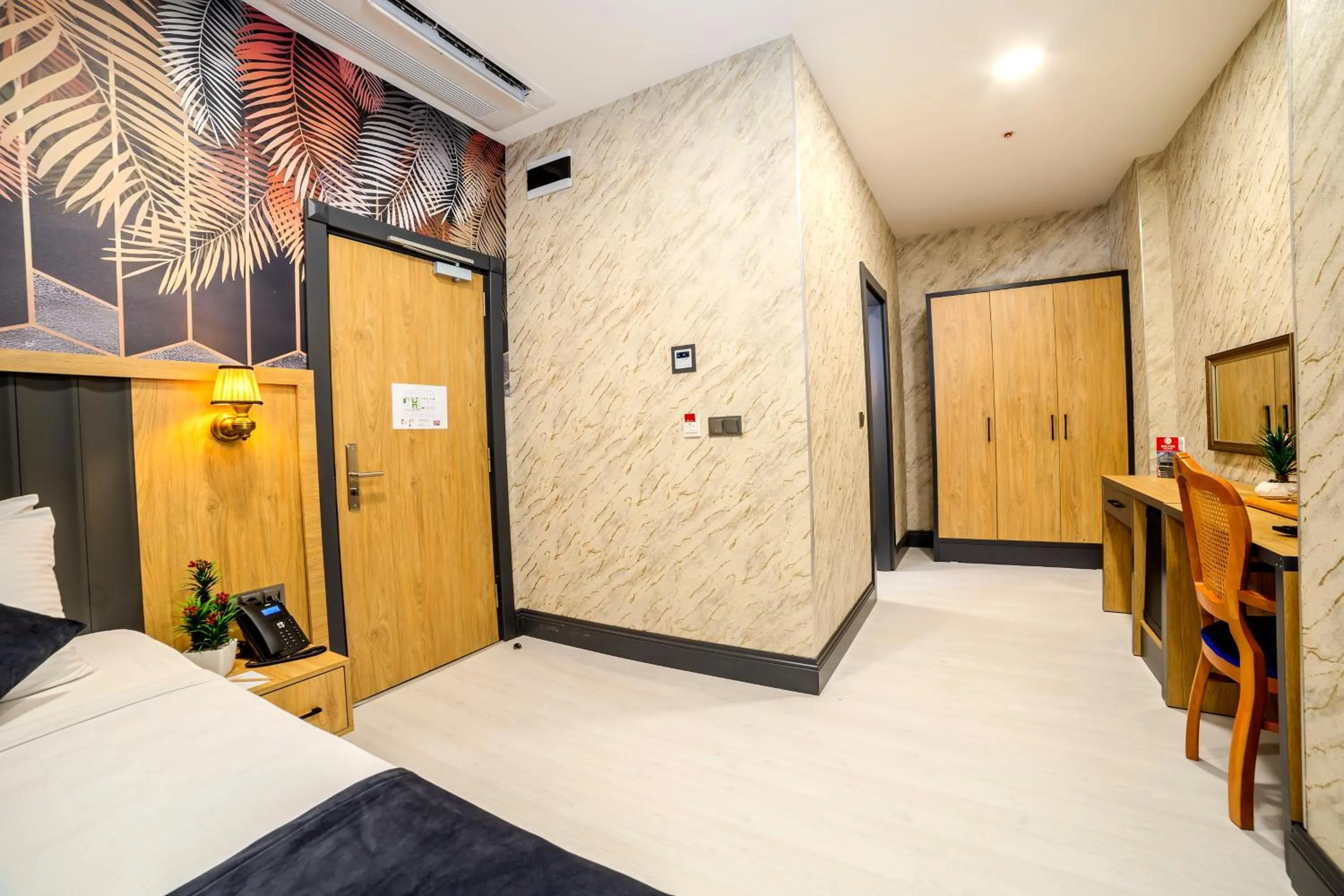 Photo of the whole room, Bed in Bulton Hotel Airport