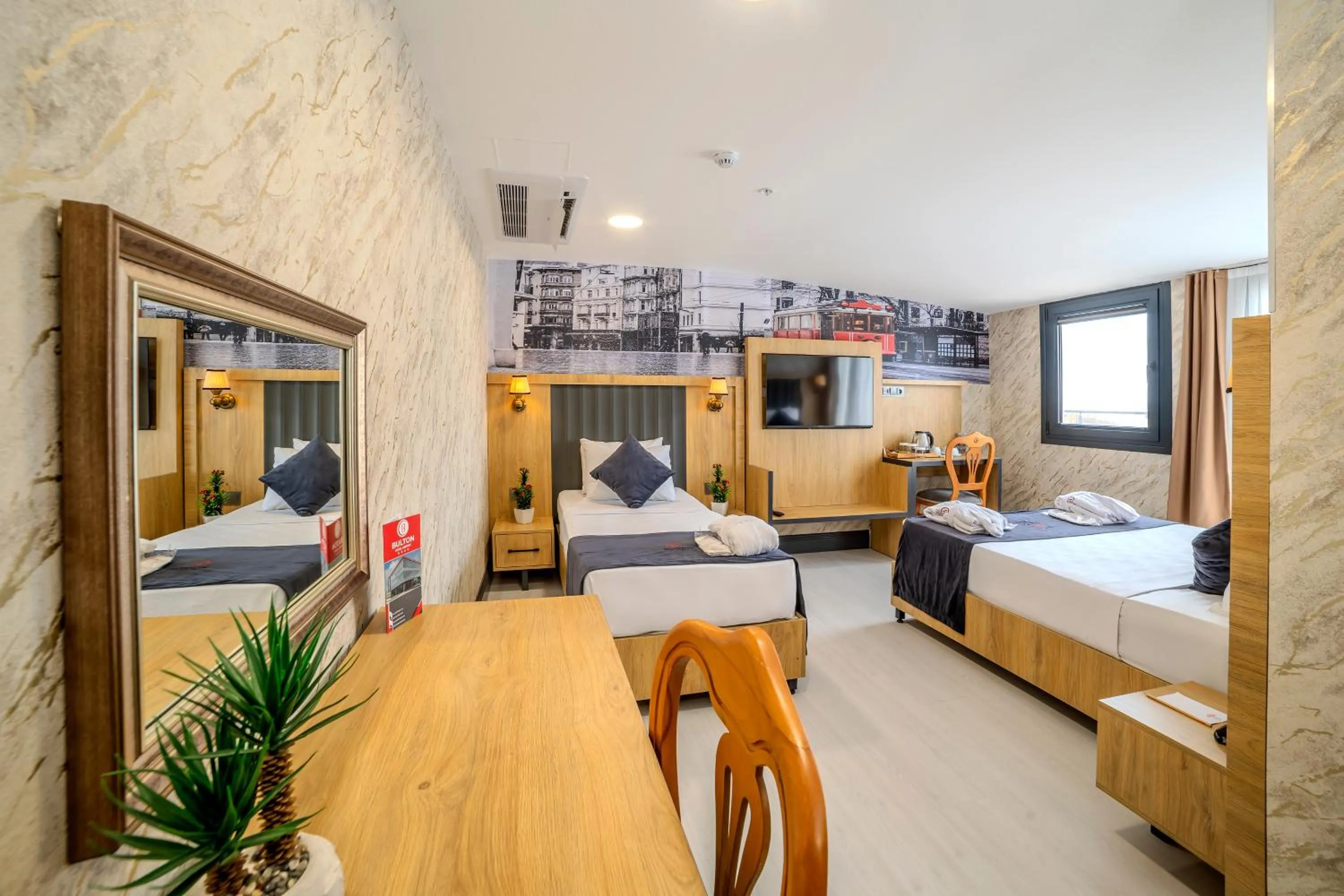 Photo of the whole room, Bed in Bulton Hotel Airport