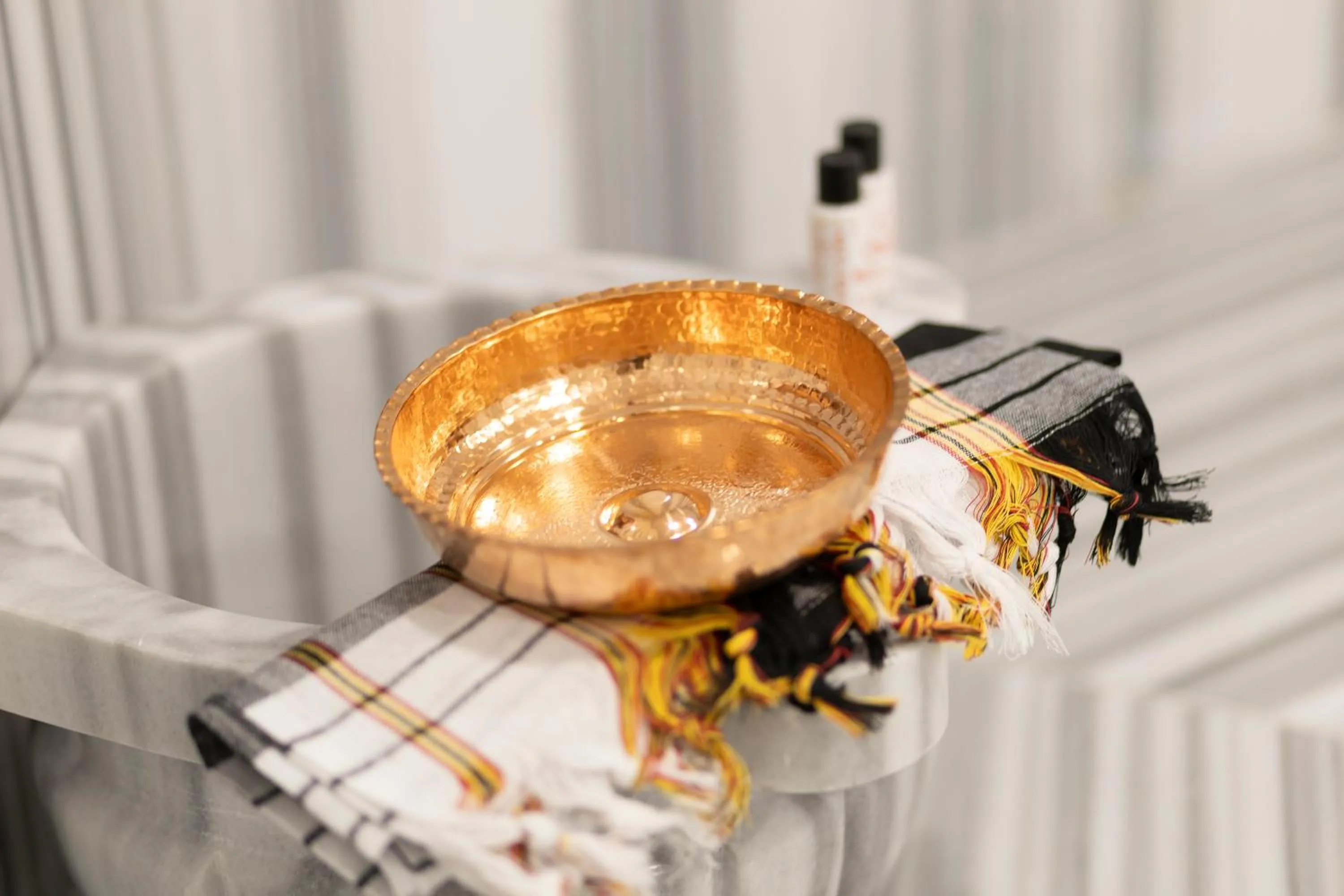 Public Bath in Bulton Hotel Airport