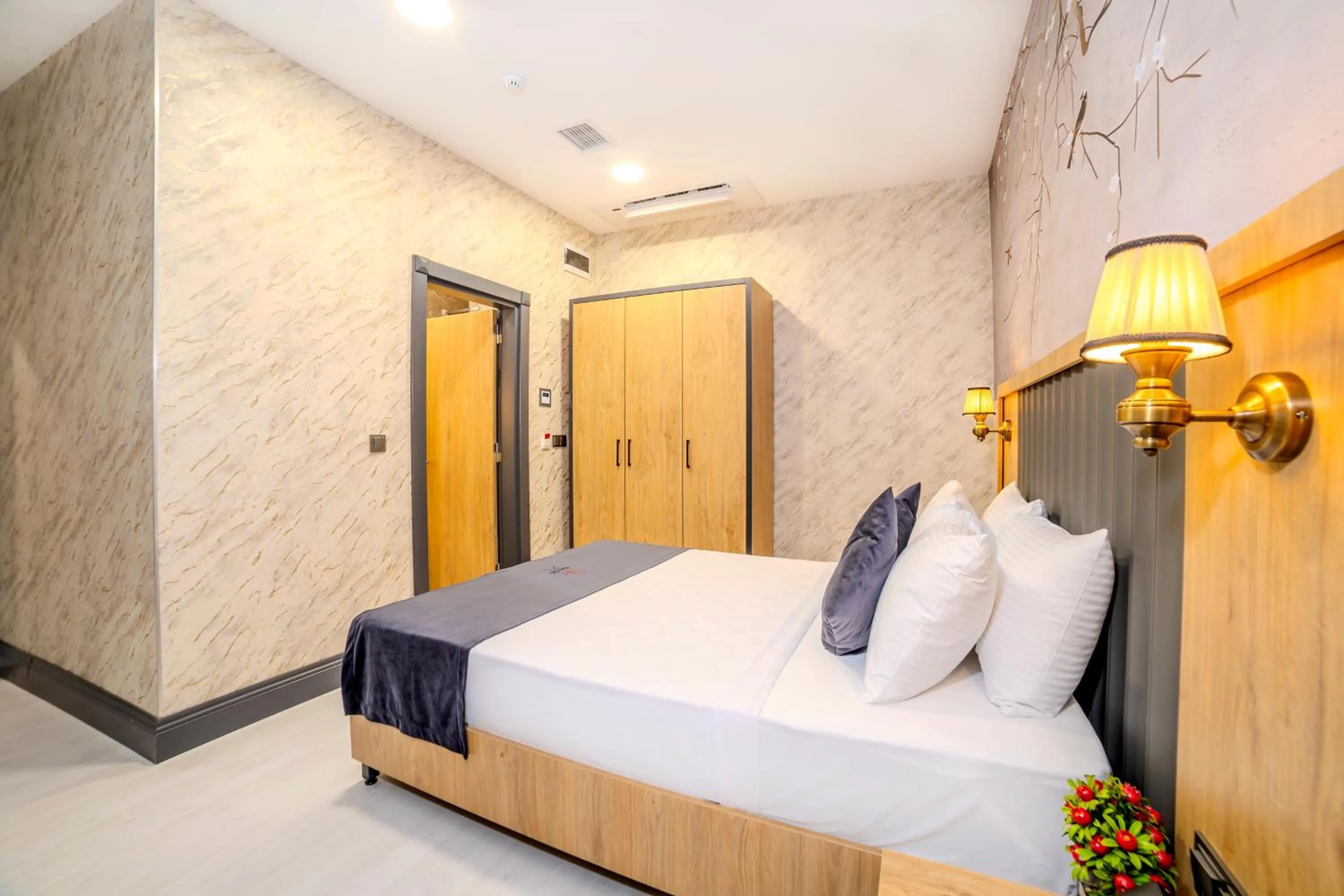 Family, Bed in Bulton Hotel Airport