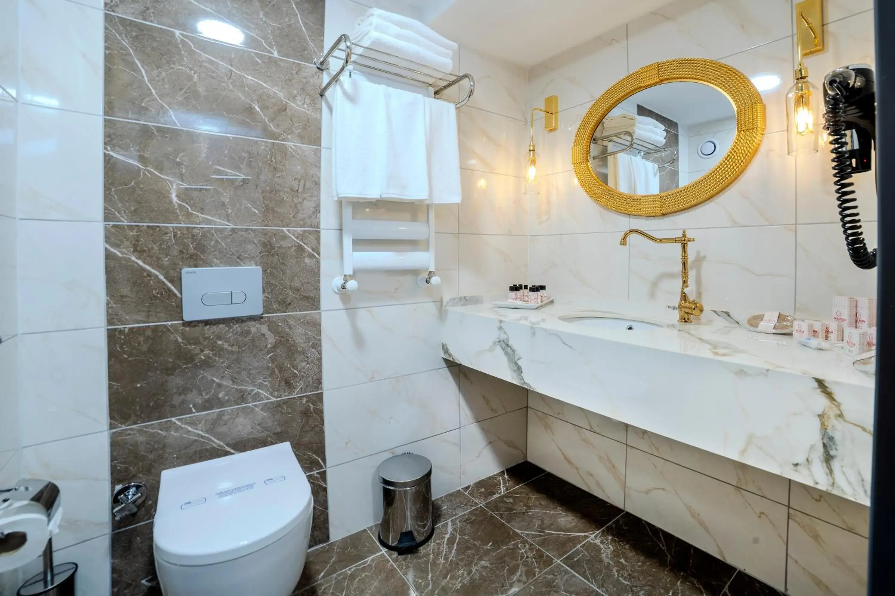 Bathroom in Bulton Hotel Airport & Spa Wellness Bathroom in Bulton Hotel Airport & Spa Wellness