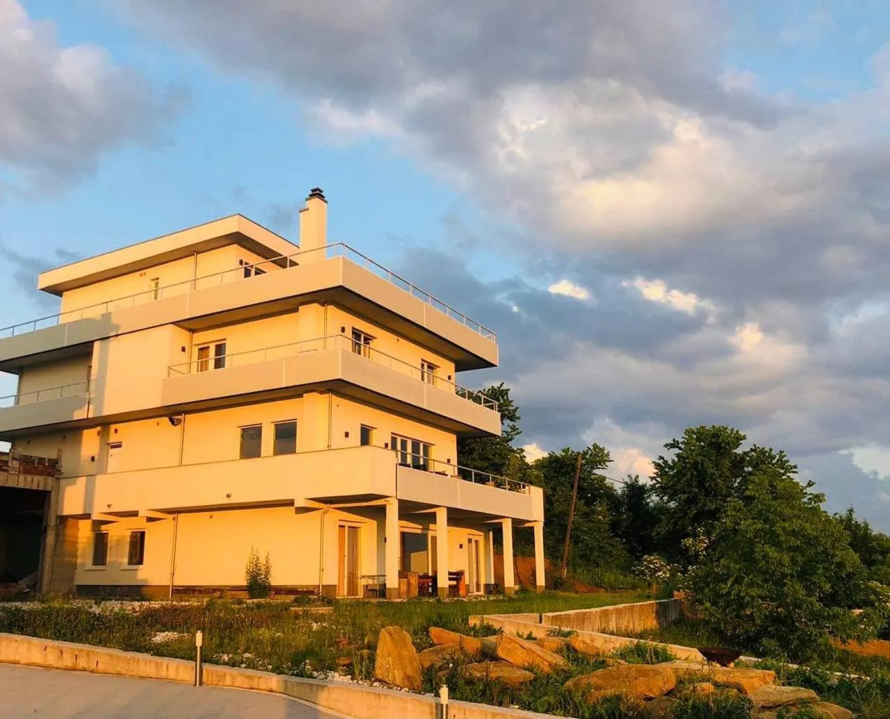 Property building in HOTEL Pyramid Lodge