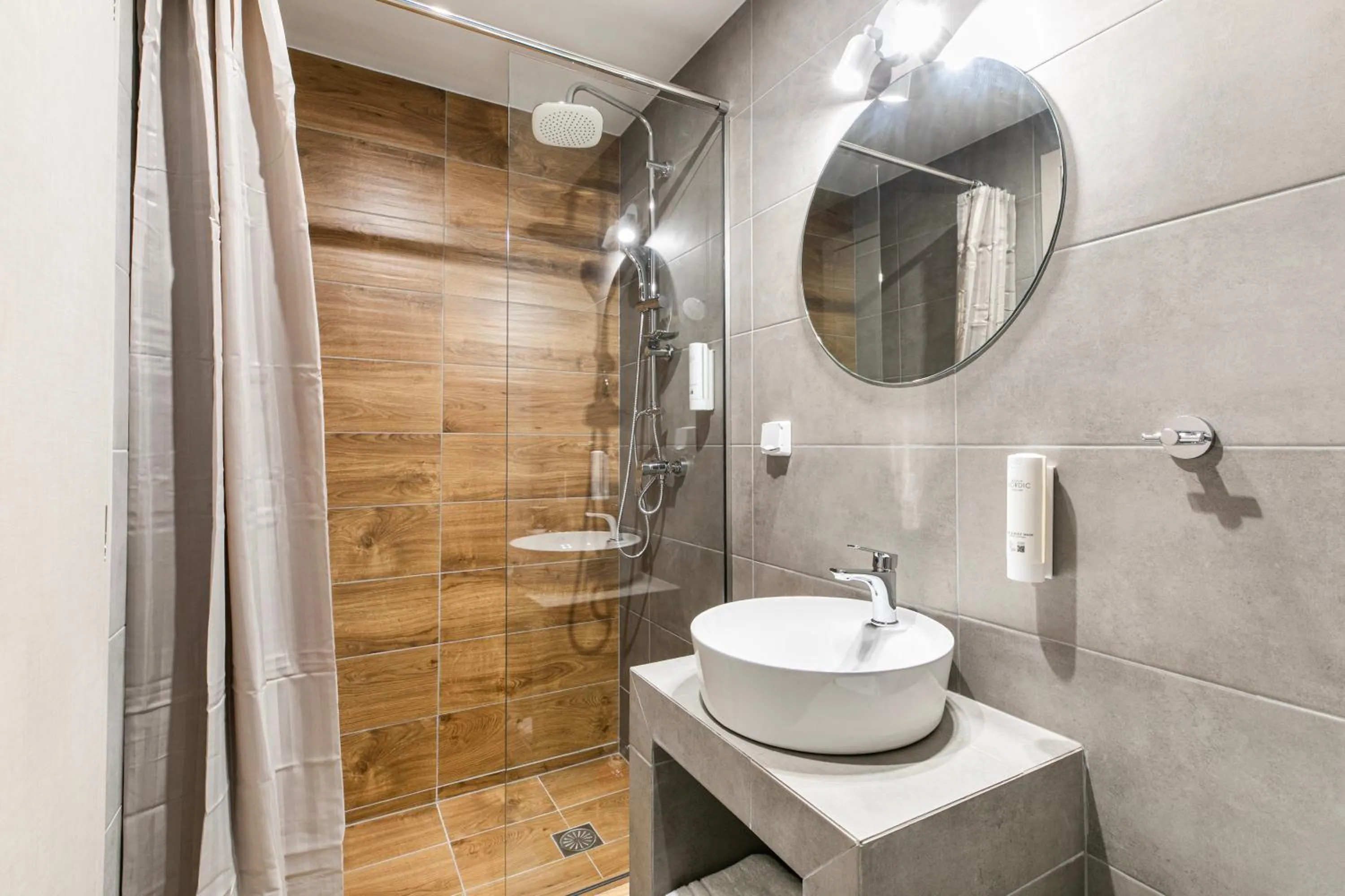 Bathroom in B48 Athens Dafni