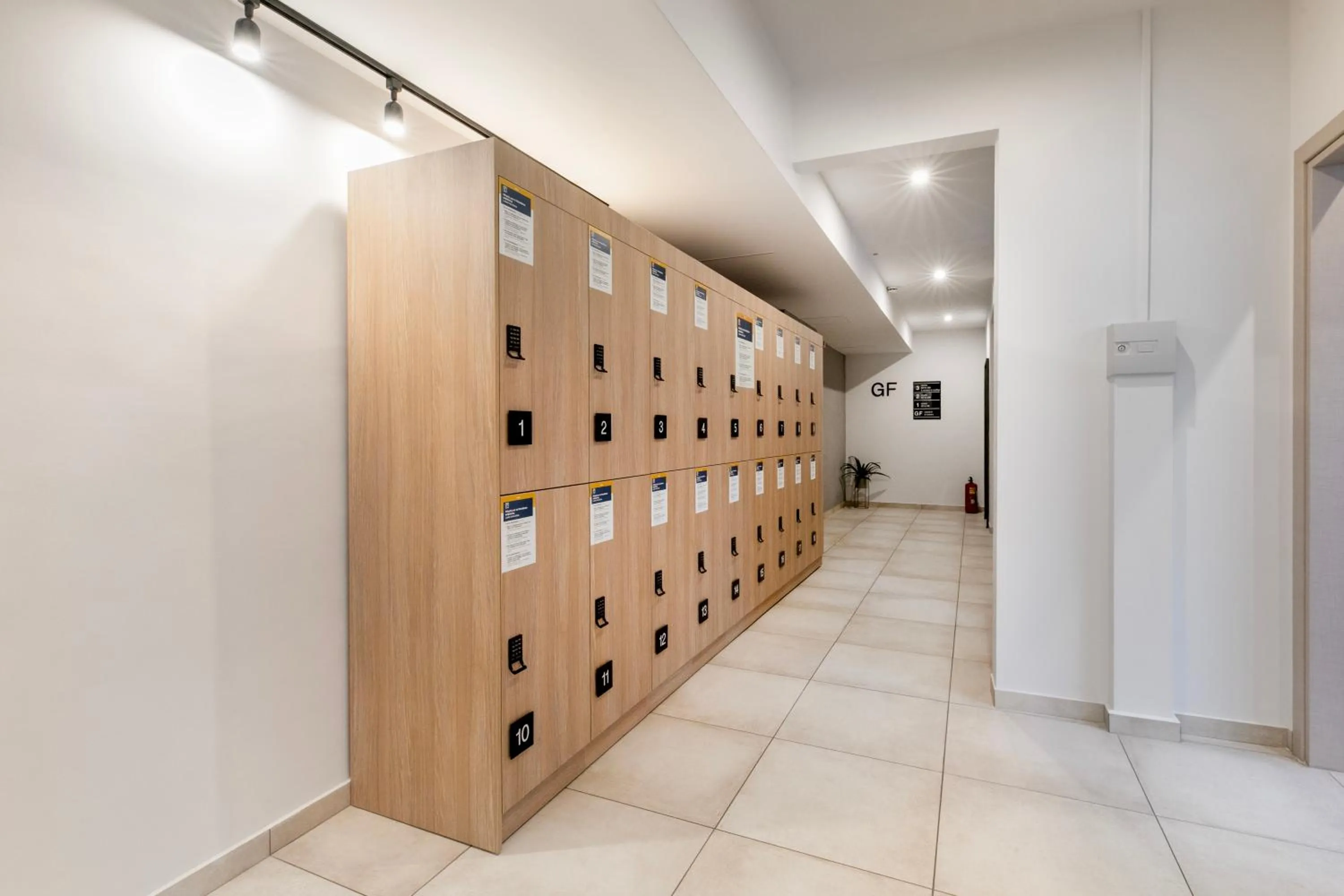 locker in B48 Athens Dafni