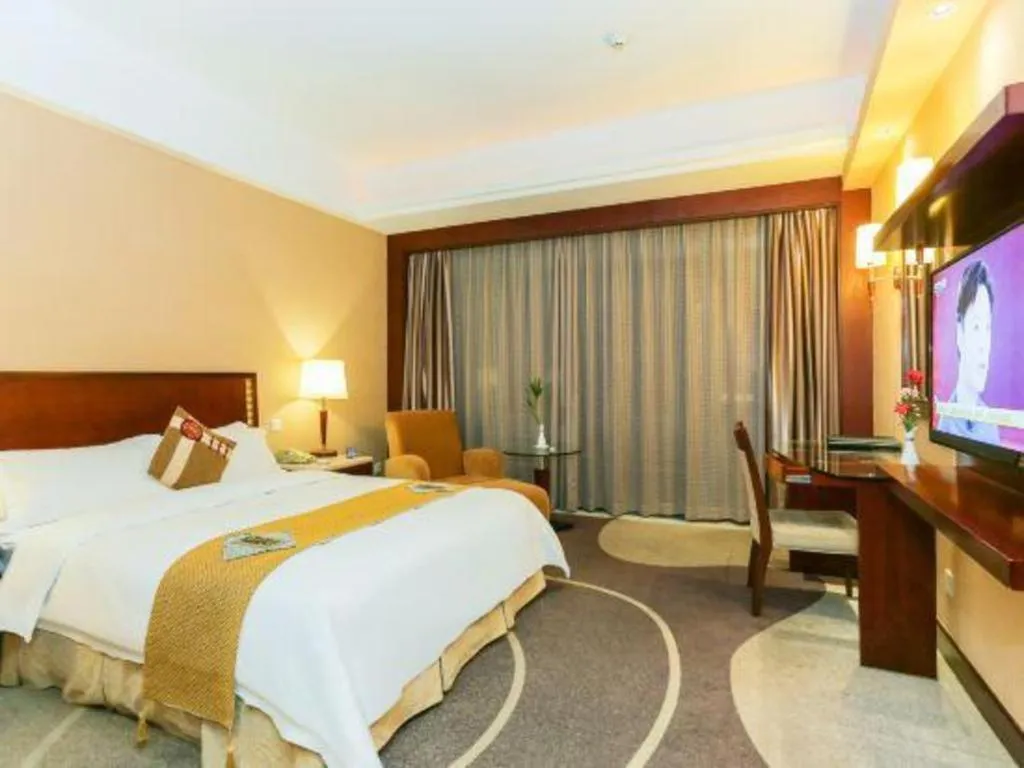 Bed in CP Peninsula Hotel