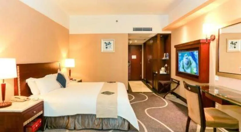 Bed in CP Peninsula Hotel