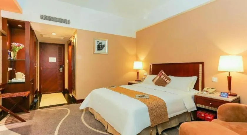 Bed in CP Peninsula Hotel