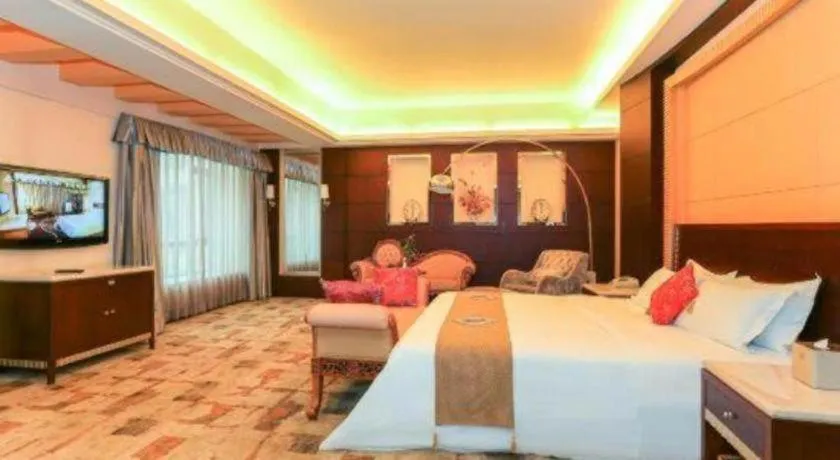 Bed in CP Peninsula Hotel