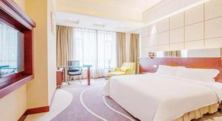 Bed in CP Peninsula Hotel