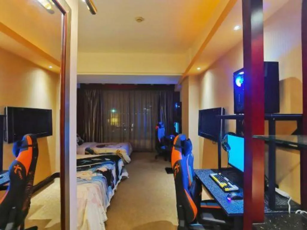 Bed in CP Peninsula Hotel