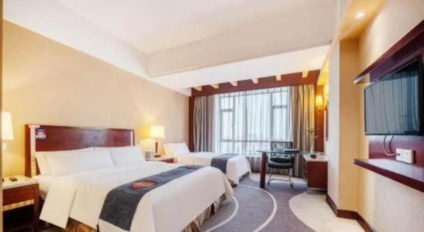 Bed in CP Peninsula Hotel