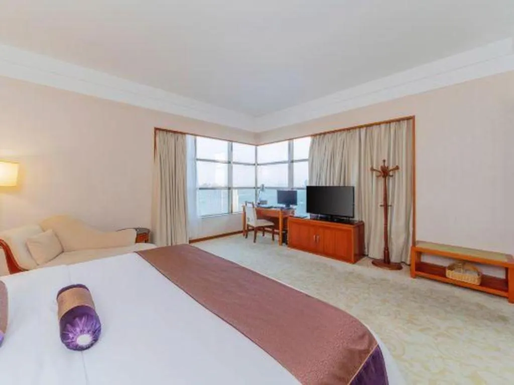 Bed in Yihao International Hotel