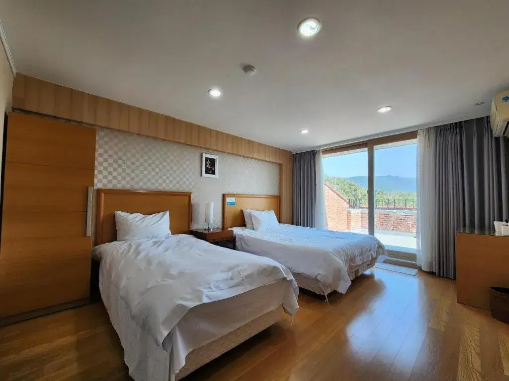 Bed in Suanbo Park Hotel Bed in Suanbo Park Hotel