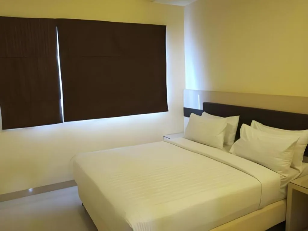 Bed in Sumi Hotel Mangga Besar