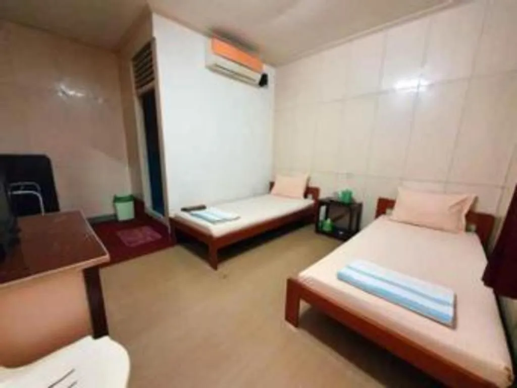 Bed in Hotel Sinar Khatulistiwa