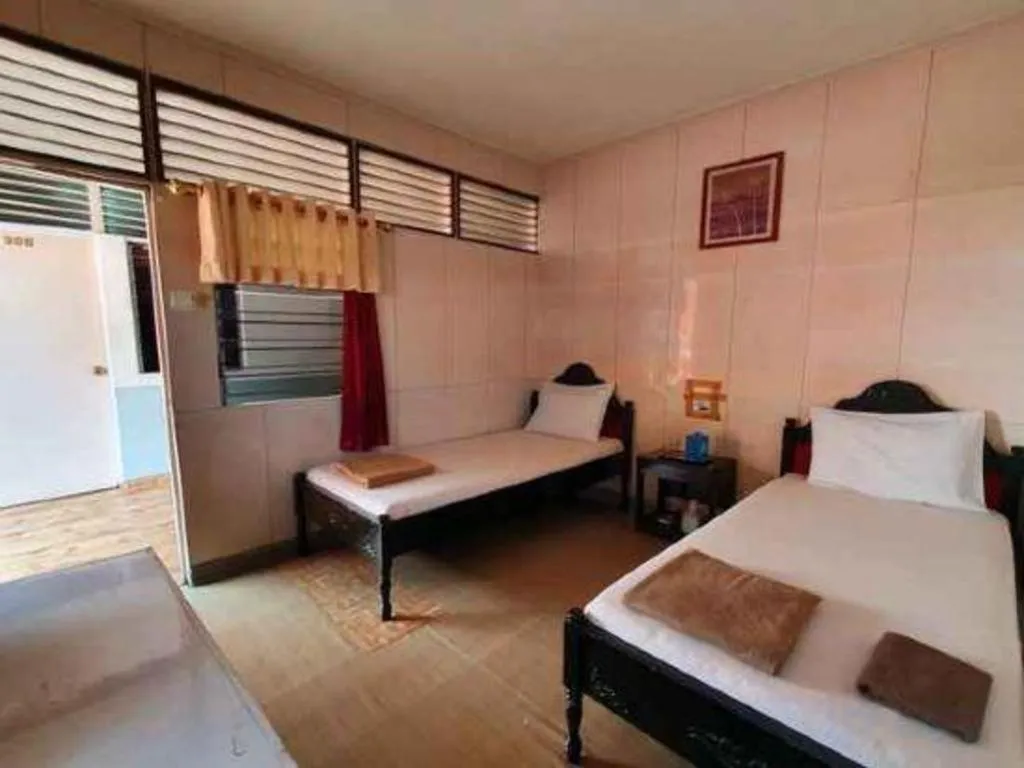Bed in Hotel Sinar Khatulistiwa