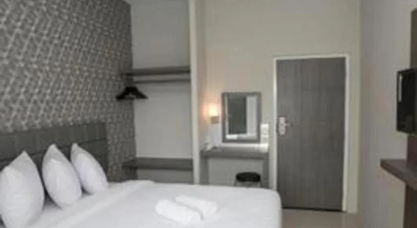 Bed in Smart Budget Hotel