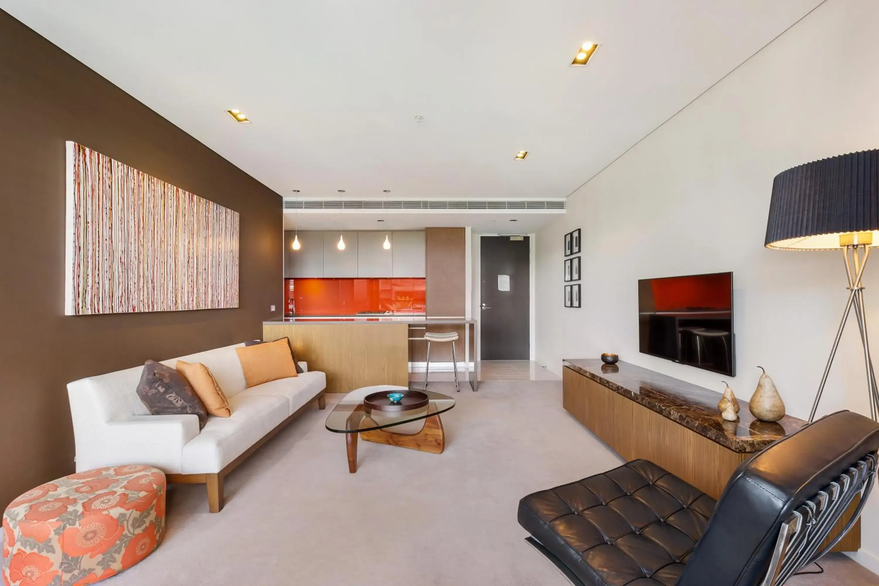 Stylish 1 bdrm Camperdown - Car park, Gym & Pool Stylish 1 bdrm Camperdown - Car park, Gym & Pool