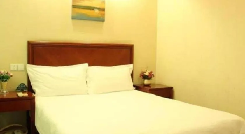 Bed in GreenTree Inn Yancheng Xiangshui Bus Station Express Hotel