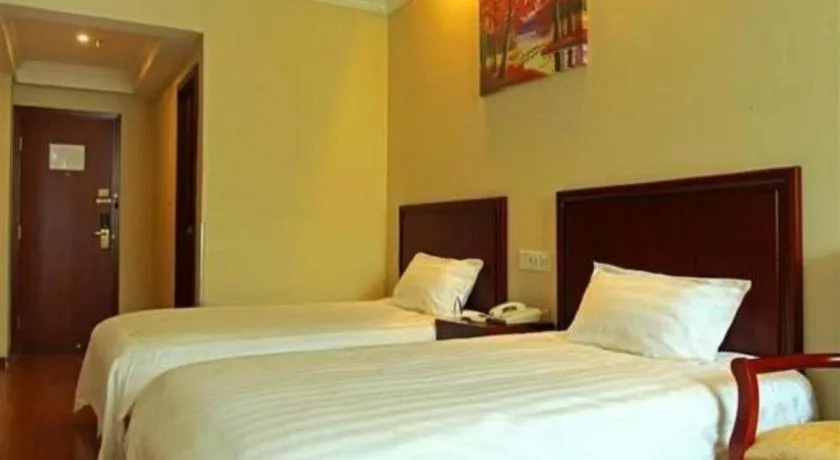 Bed in GreenTree Inn Yancheng Xiangshui Bus Station Express Hotel