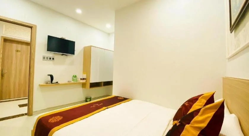 Bed in Hoang Mai Hotel