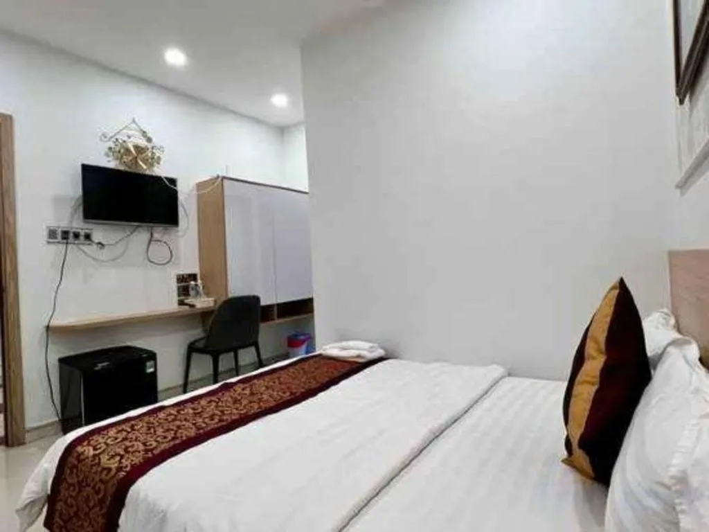 Bed in Hoang Mai Hotel