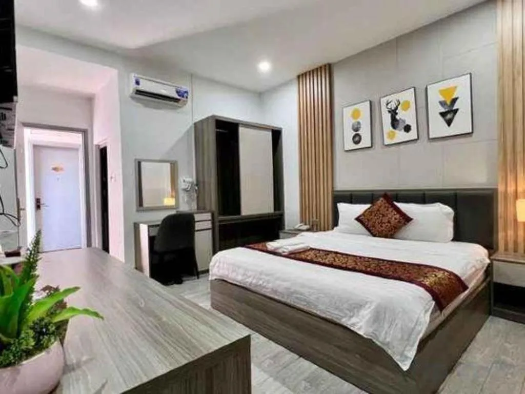 Bed in Hoang Mai Hotel