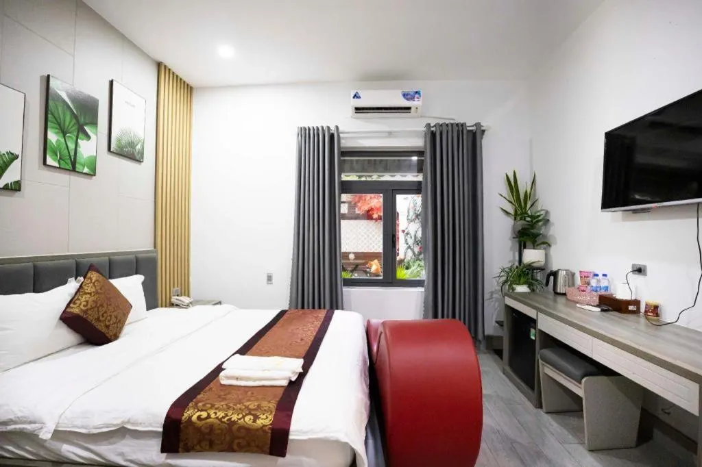 Bed in Hoang Mai Hotel