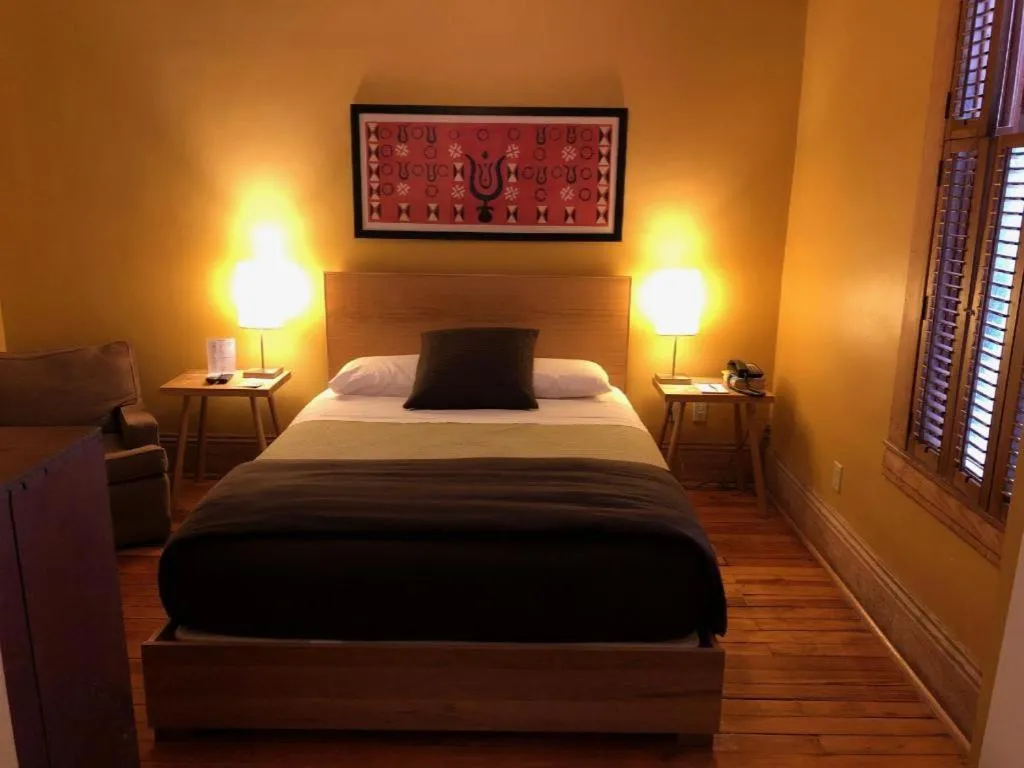 Bed in Hotel Frederick