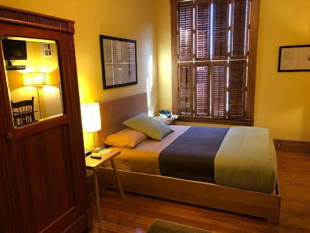 Bed in Hotel Frederick