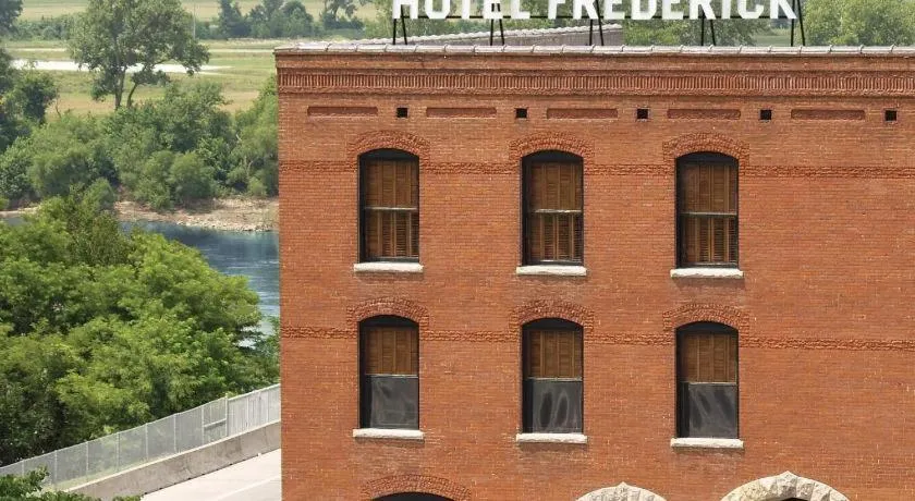 Hotel Frederick