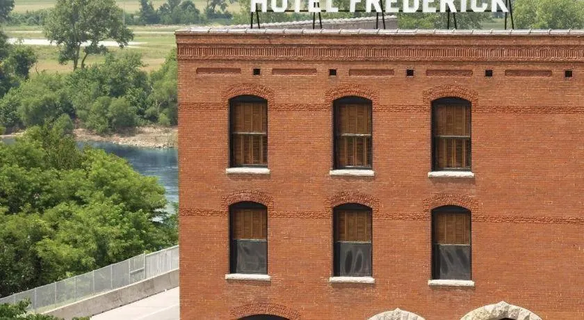 Hotel Frederick