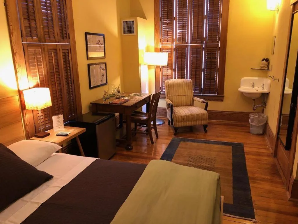 Bed in Hotel Frederick