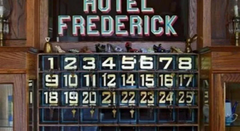 Hotel Frederick