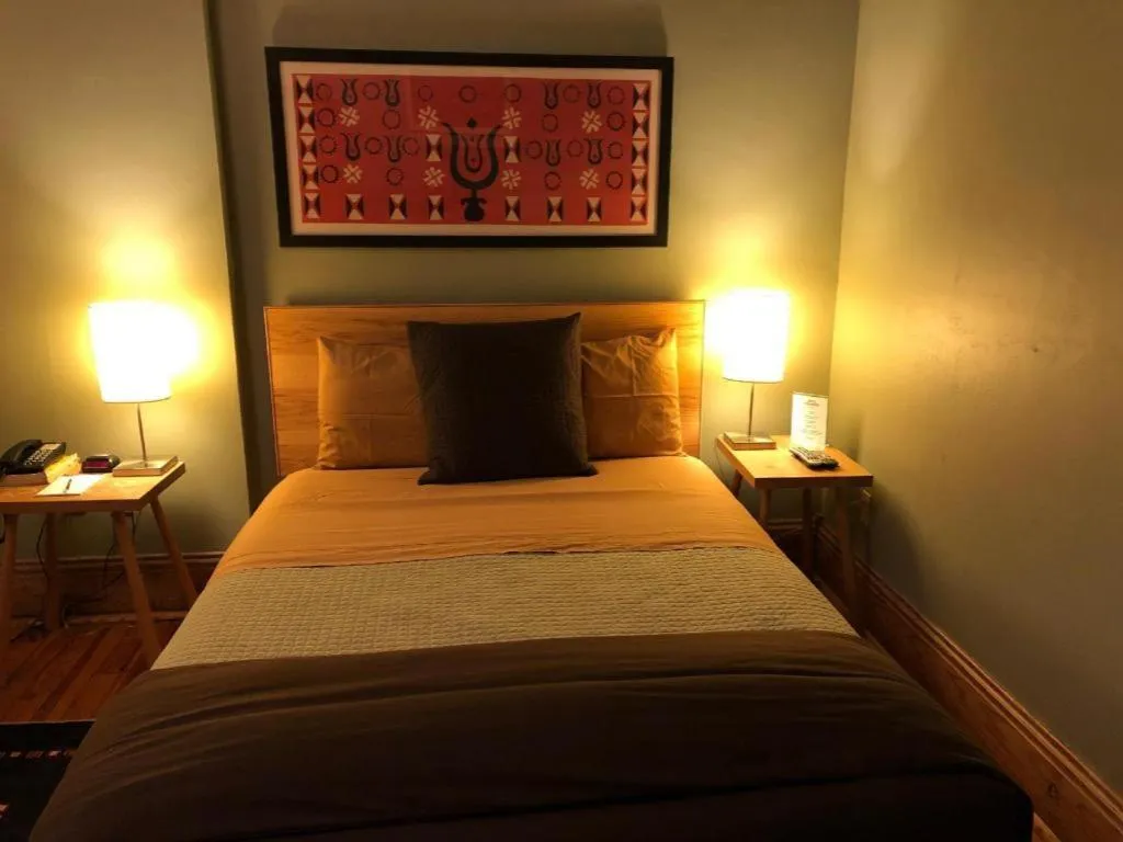 Bed in Hotel Frederick