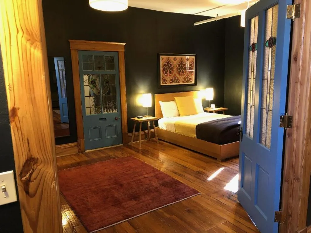 Bed in Hotel Frederick