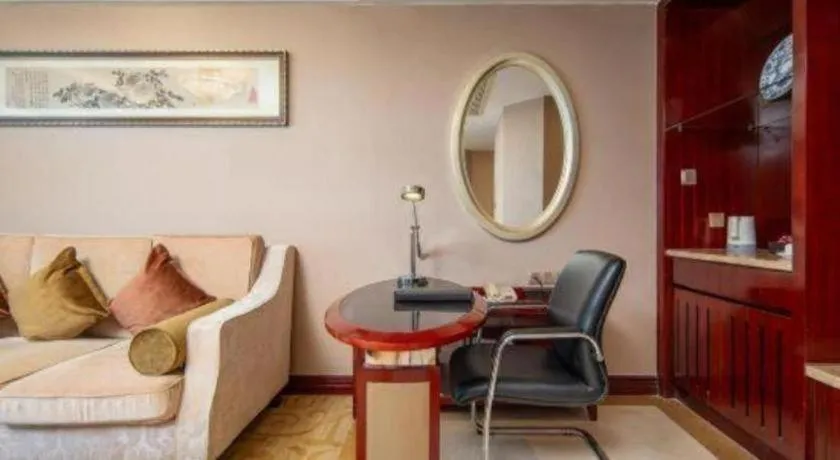 Chutian Guangdong International Hotel