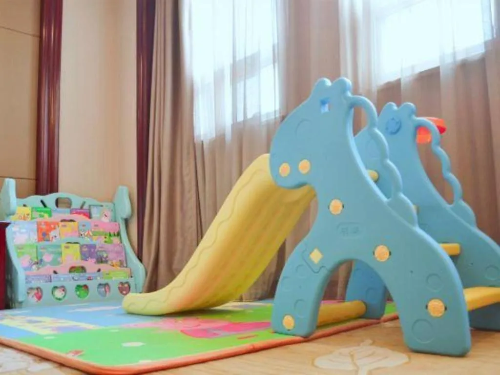 Chutian Guangdong International Hotel