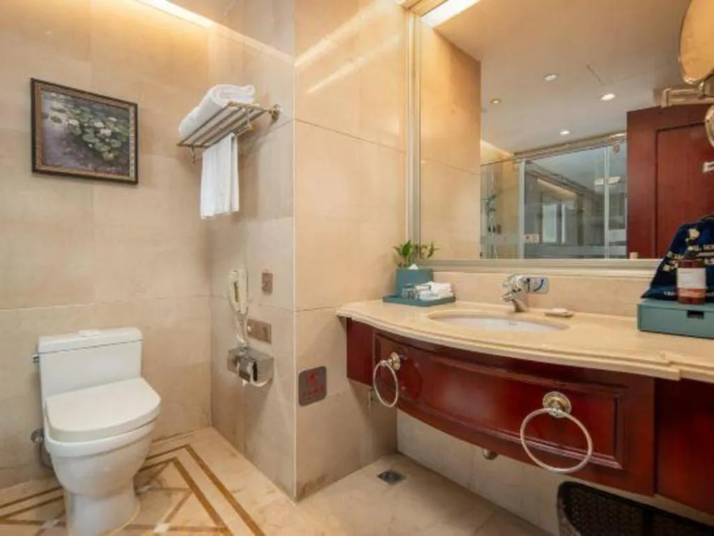 Chutian Guangdong International Hotel