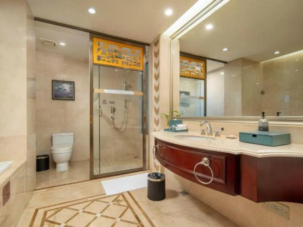 Chutian Guangdong International Hotel