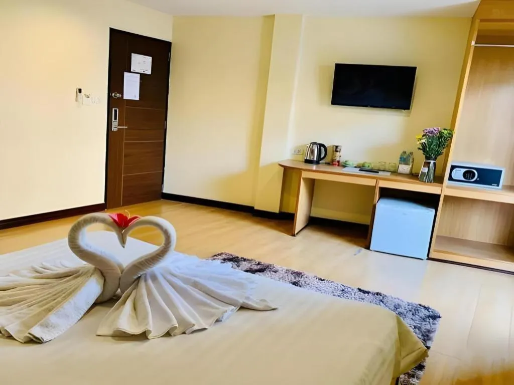 Bed in A7 Hotel Pattaya