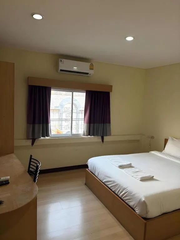 Bed in A7 Hotel Pattaya