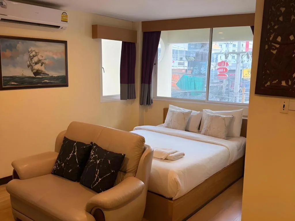 Bed in A7 Hotel Pattaya