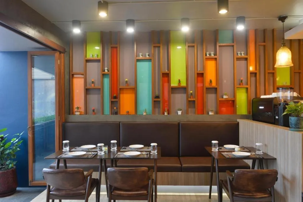 Amphawa Riverfront Hotel